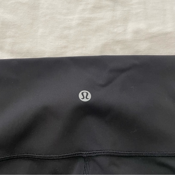 Lululemon Black Leggings 8 - Picture 8 of 9